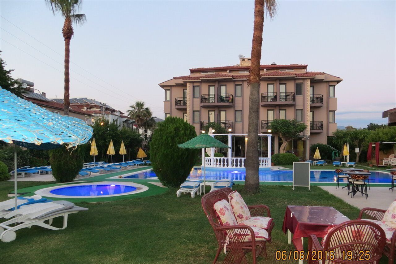 Golden Moon Hotel เฟทิเย ภายนอก รูปภาพ